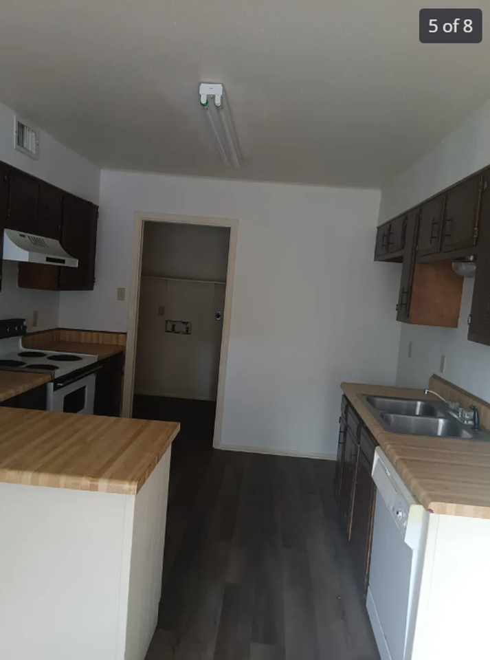8565 Glen Meadow Ln - Photo 2 of 8