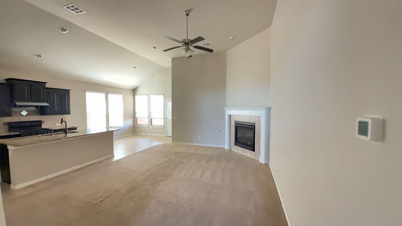 11325 Southwest 33rd Terrace - Photo 3 of 14