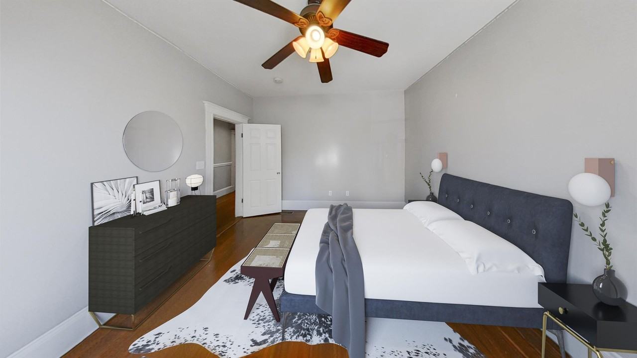 723 Parker St - Photo 7 of 9