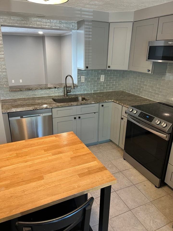 6066 Rock Glen Dr - Photo 3 of 28