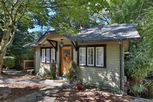 featured image of 4260 Southshore Blvd