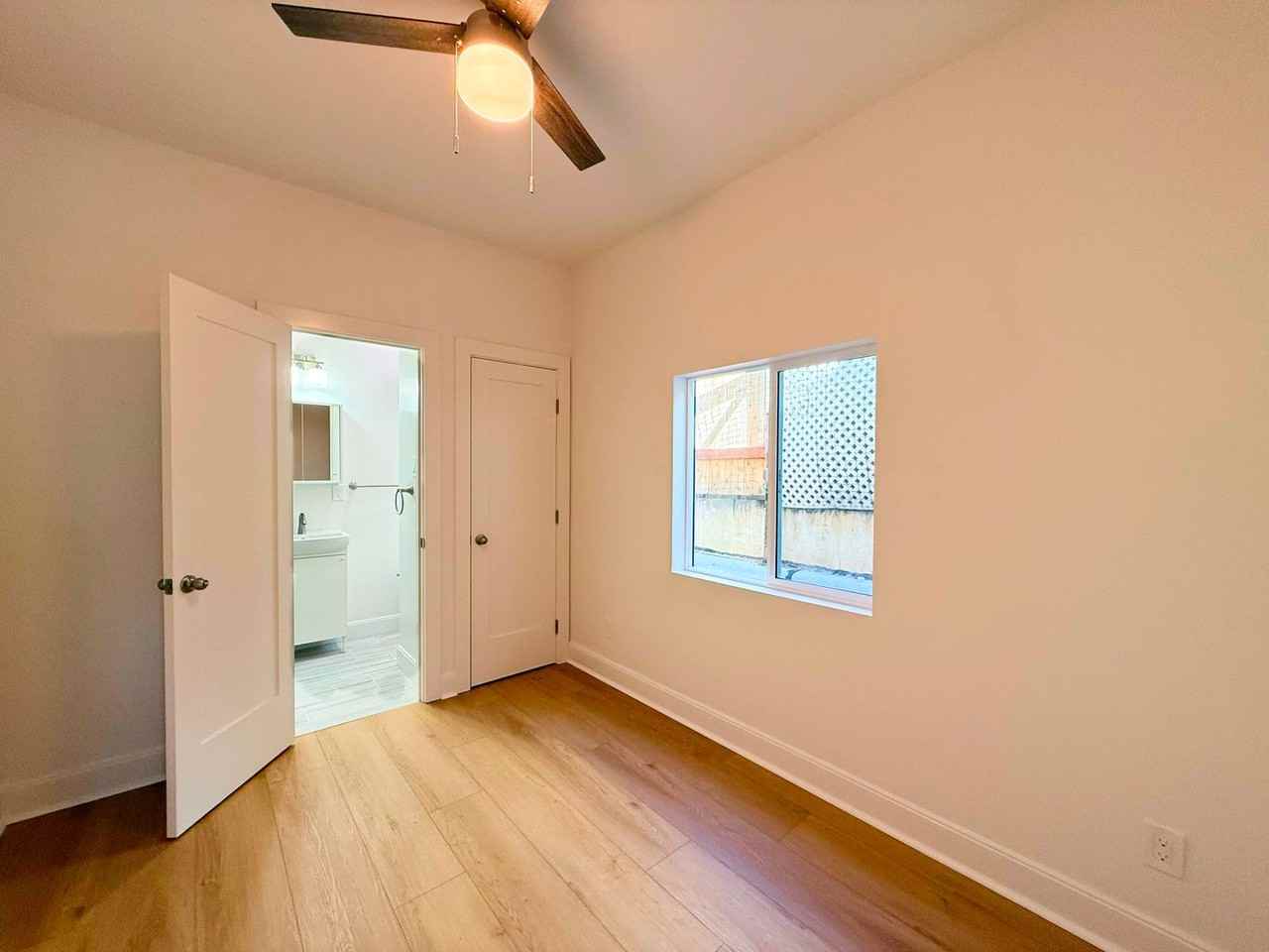 756 Ventura Pl - Photo 4 of 11