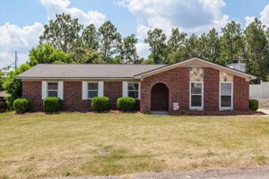 featured image of 4221 Cap Chat St