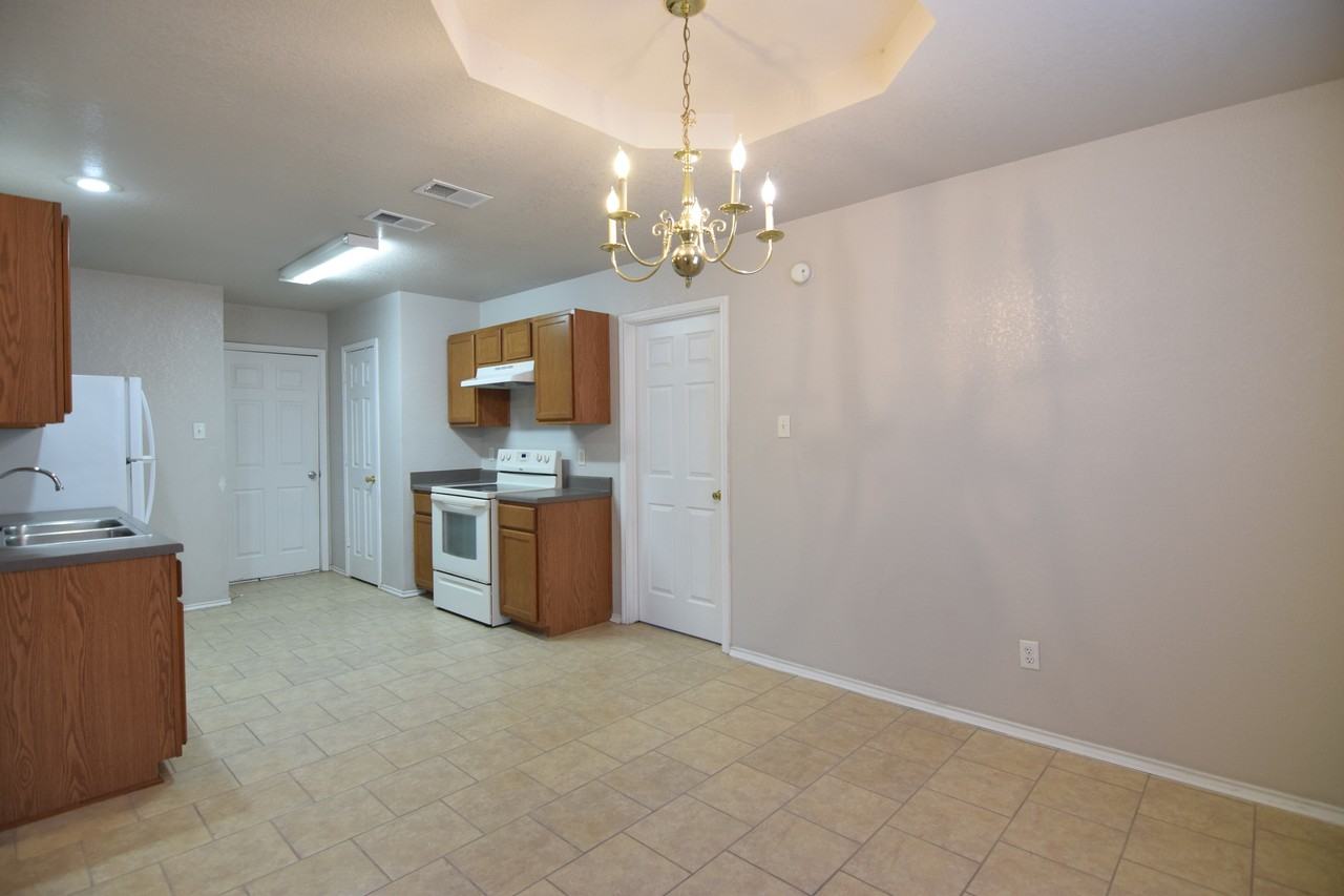 1904 Liberty Hill Drive - Photo 7 of 21