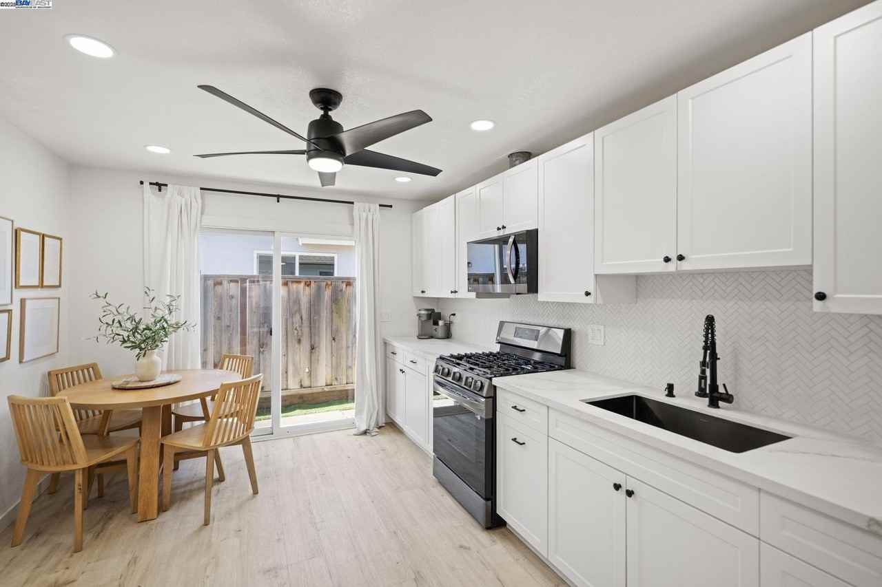 424 North P Street - Photo 5 of 8