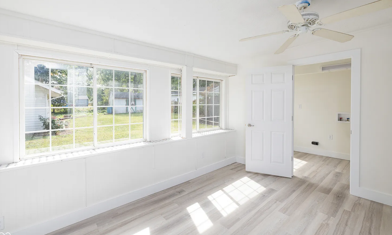 915 E Morgan St - Photo 6 of 18