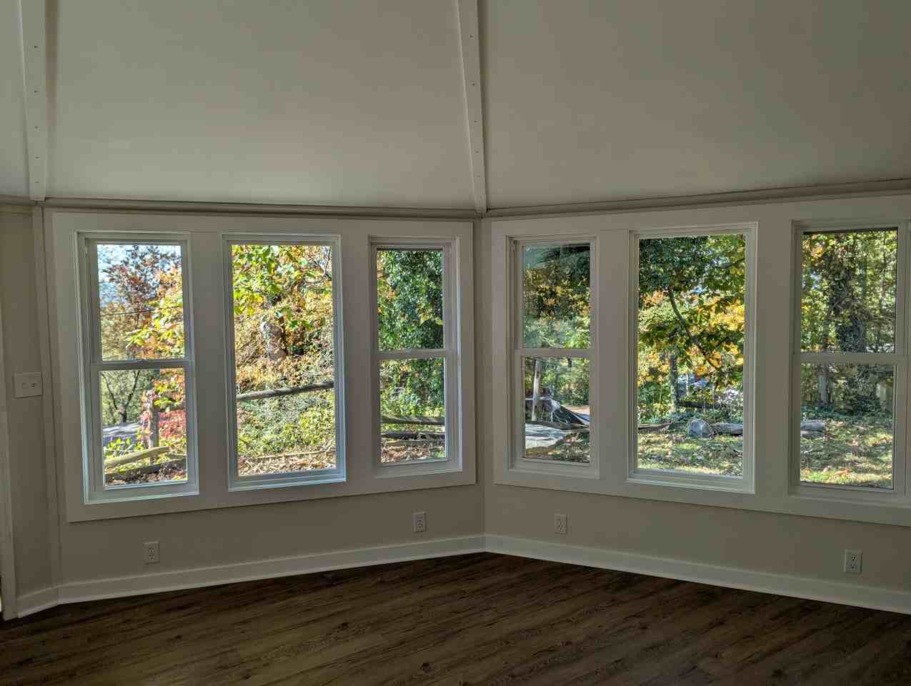 25 Howland Rd - Photo 4 of 19