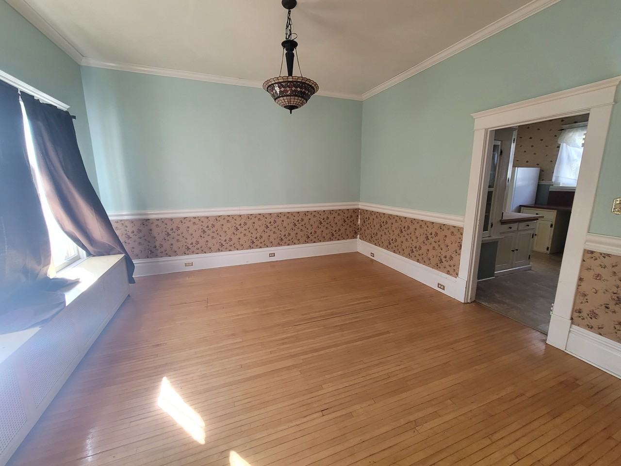 644 1st Avenue East - Photo 5 of 21