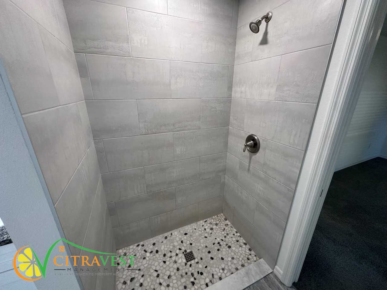 5942 E Loring Ln - Photo 6 of 13