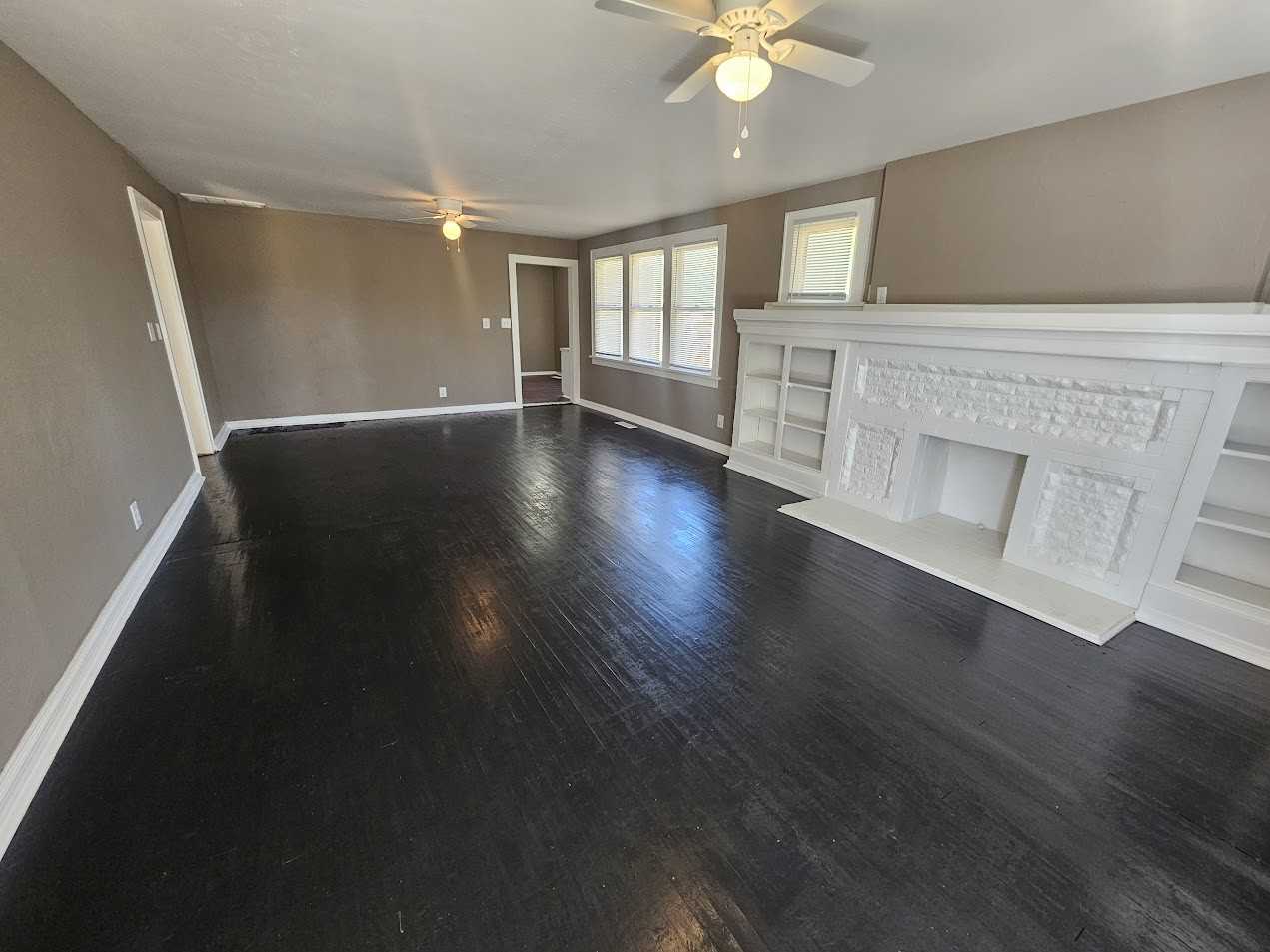 9601 N Western Ave - Photo 3 of 21