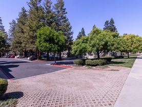 1821 Parkview Green Cir - Photo 1 of 1