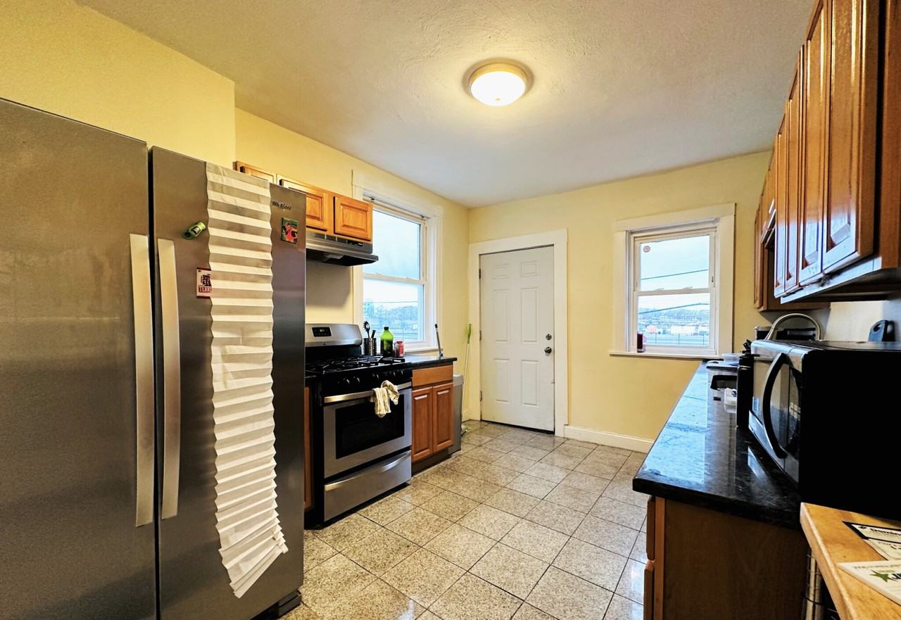 20 Wadsworth St - Photo 5 of 14