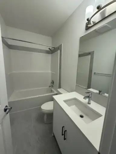 2191 Muckleplum Cres Sw - Photo 4 of 7