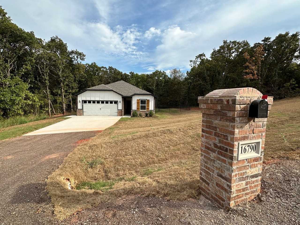 16790 Jigsaw Jct - Photo 2 of 30