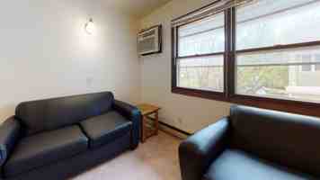 featured image of 643 E Johnson St