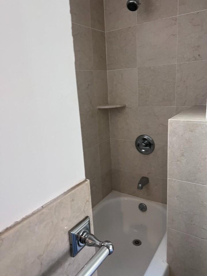 Mott St #9 - Photo 4 of 7