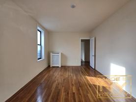 3620 168th St #6J - Photo 1 of 1