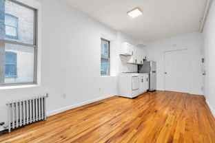 243 W 63rd St #3G - Photo 1 of 1