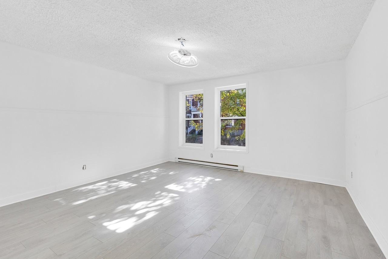 2365 Avenue de Clifton #1 - Photo 5 of 11