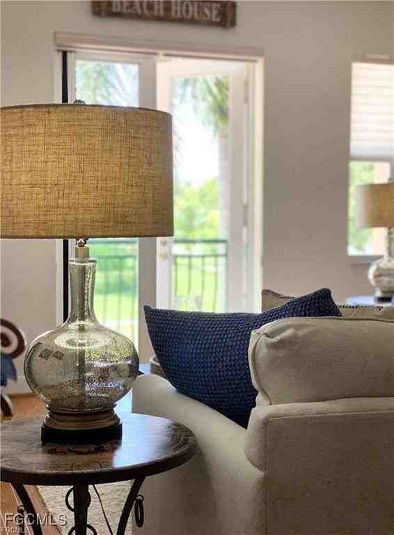 572 11th Ave S Unit 2 #2 - Photo 4 of 28