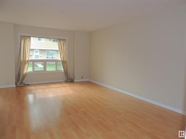 2131 Oak Street - Photo 2 of 50