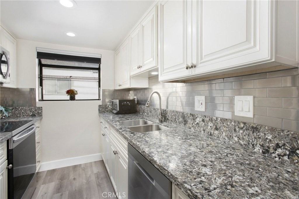 201 Ocean Ave #4 - Photo 7 of 30