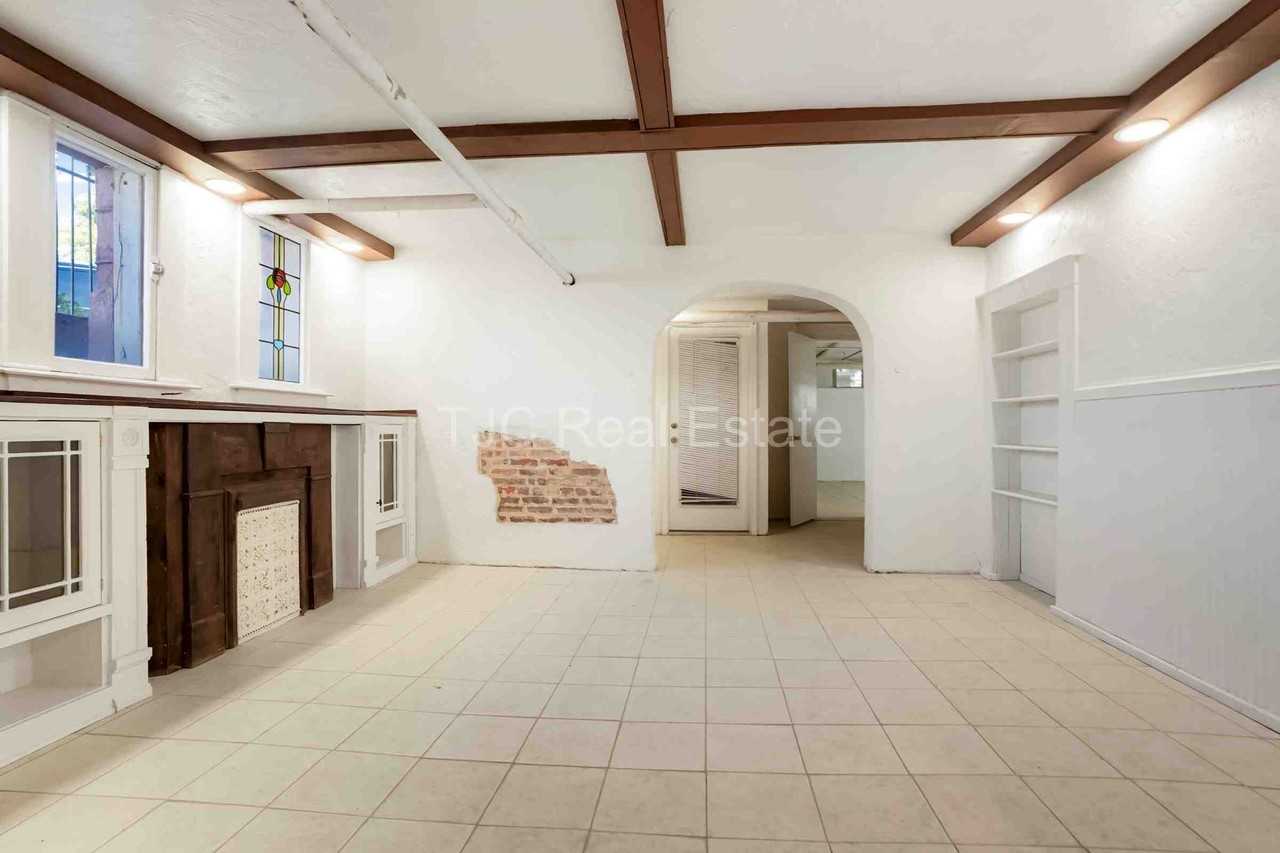 1453 Race Street - SM - Photo 4 of 38