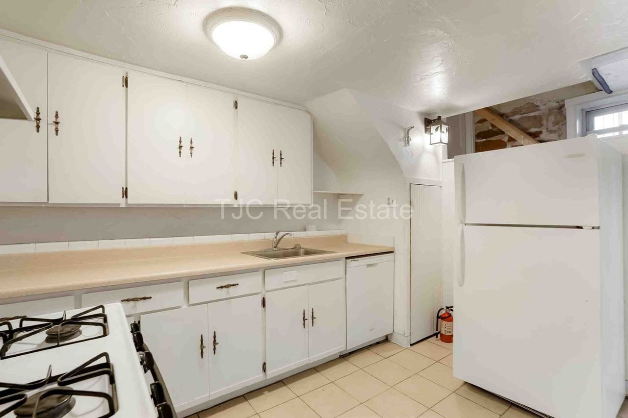 1453 Race Street - SM - Photo 6 of 38