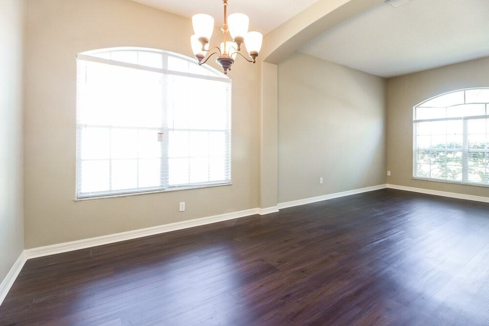 1645 The Oaks Blvd - Photo 5 of 15