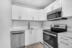 4500 Northeast 18th Avenue - Photo 1 of 1