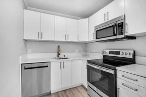 featured image of 4500 Northeast 18th Avenue