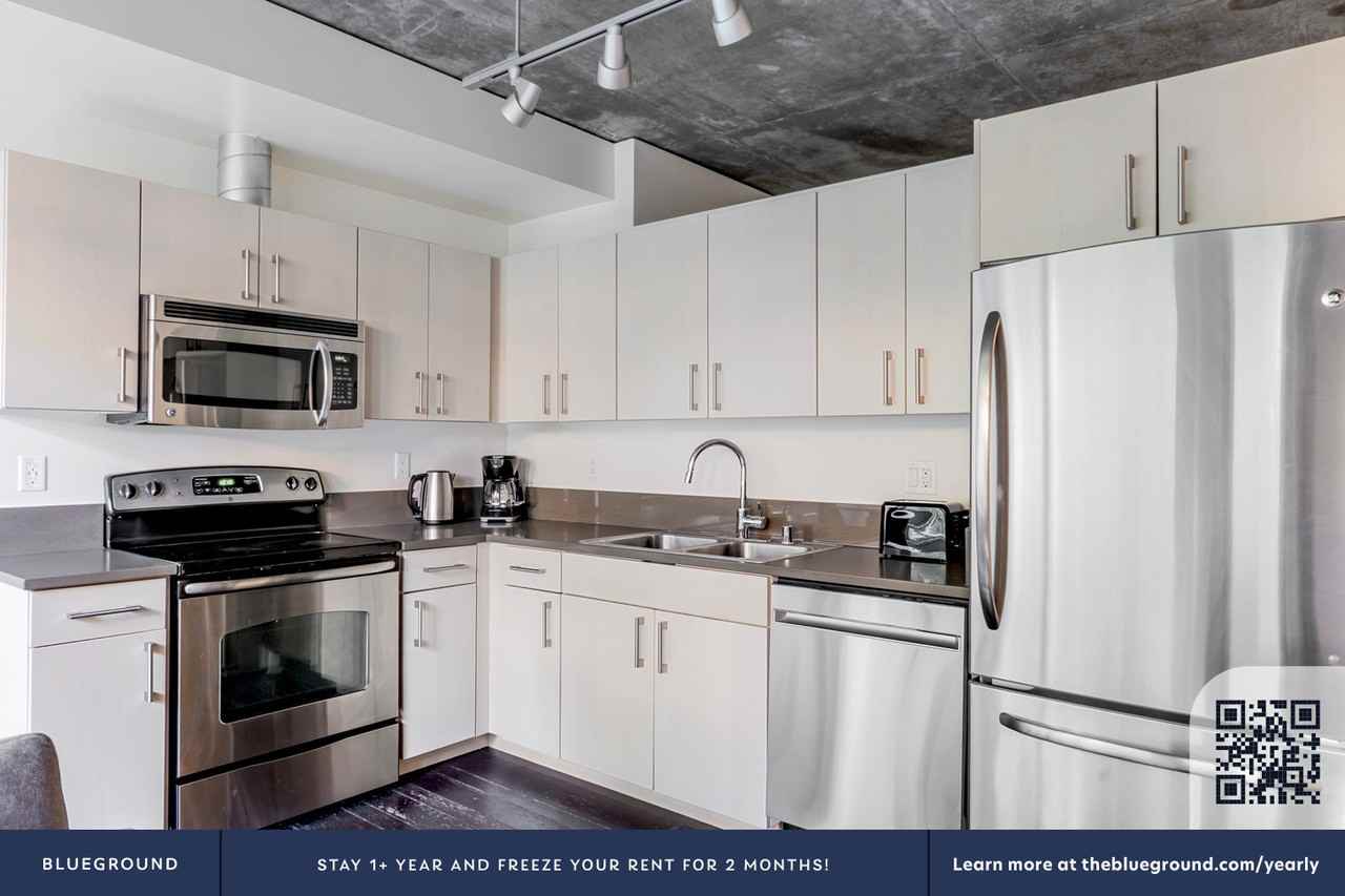 521 Stadium Place South - Photo 7 of 28