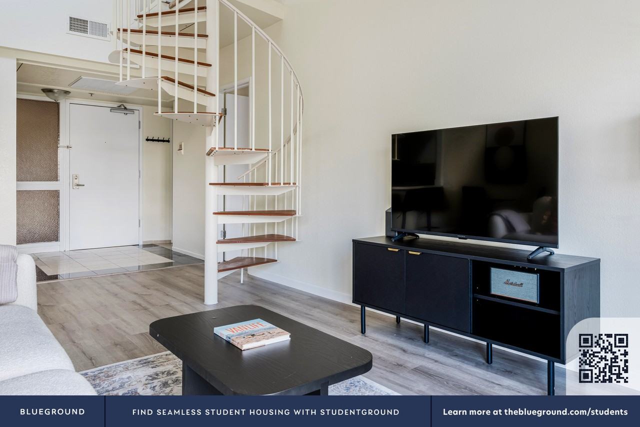 345 Sheridan Avenue - Photo 7 of 38