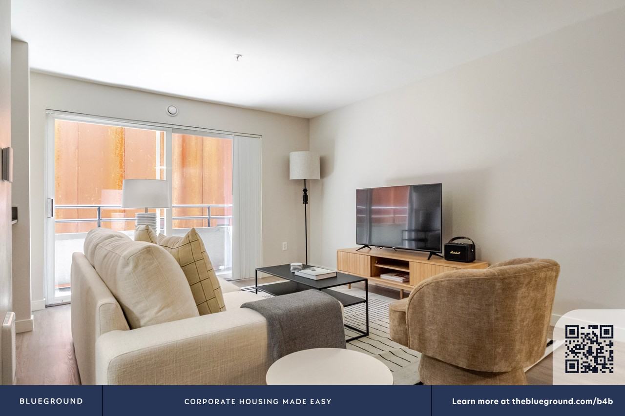 526 Yale Ave N #877 - Photo 6 of 30