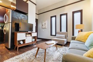 1208 E Thomas St - Photo 1 of 1