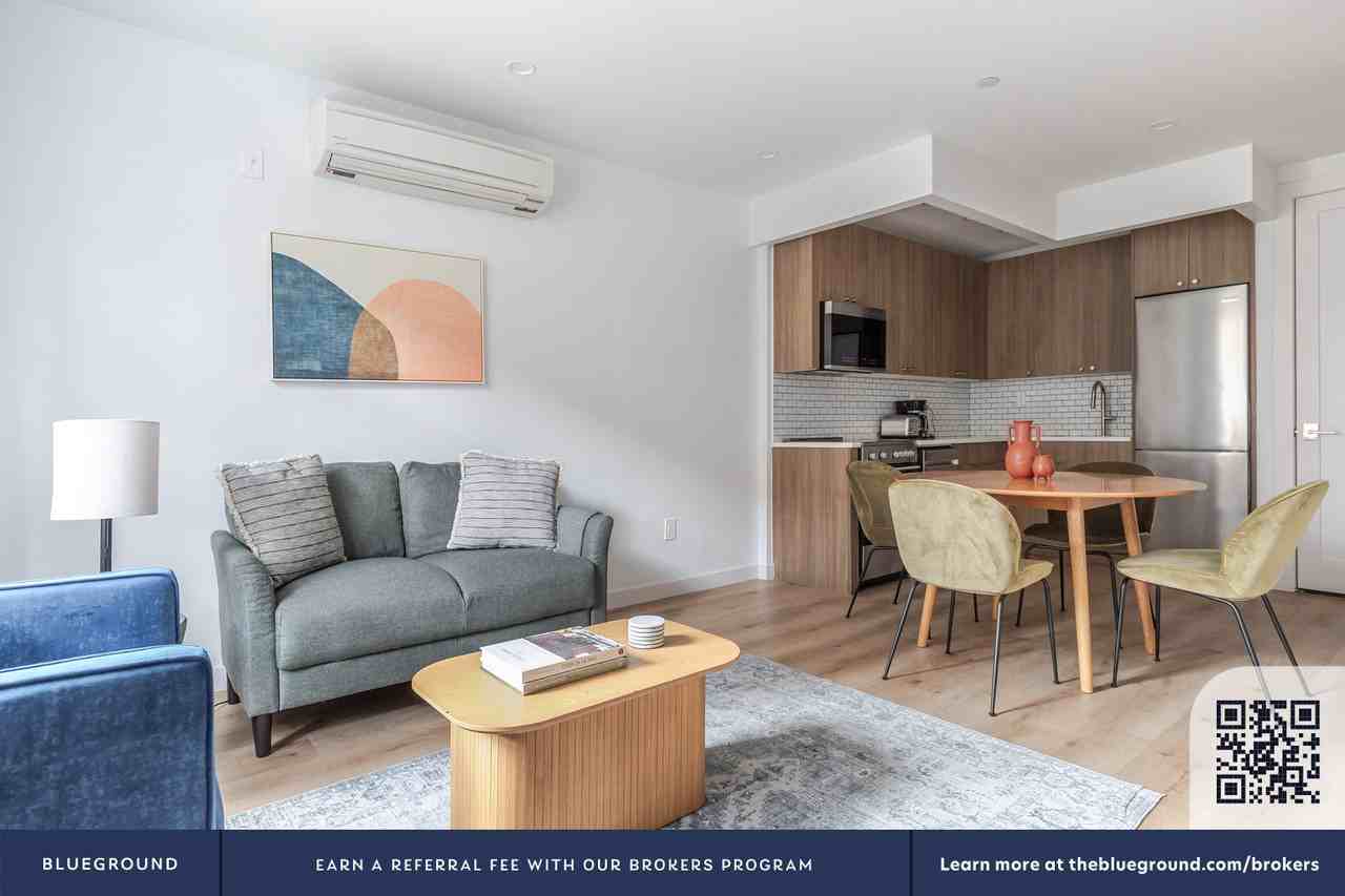 68 Gold Street - Photo 5 of 42