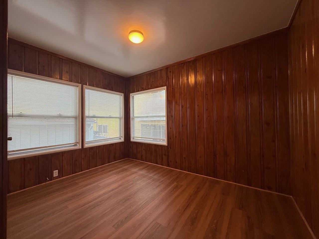 3670 39th Ave - Photo 7 of 12