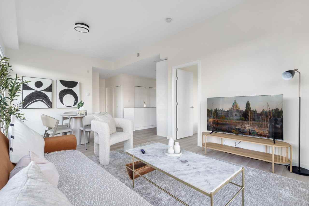 14257 103a Ave #1262260P - Photo 2 of 33