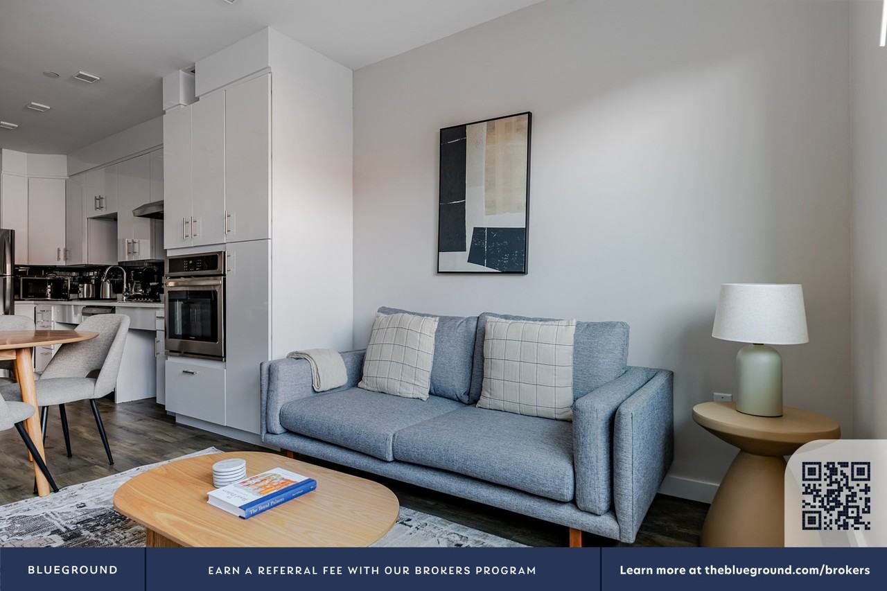 10 Essex St #1258 - Photo 5 of 26