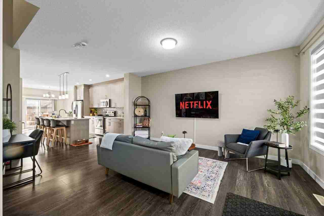 10755 92 St Nw #1308639P - Photo 2 of 50