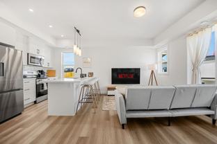 2117 81 St Sw - Photo 1 of 1