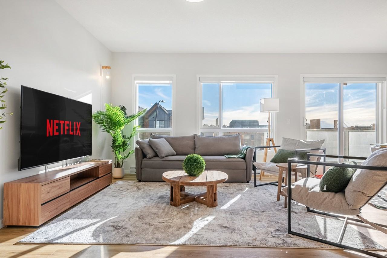 220 Seton Grove Se #1314517P - Photo 3 of 47