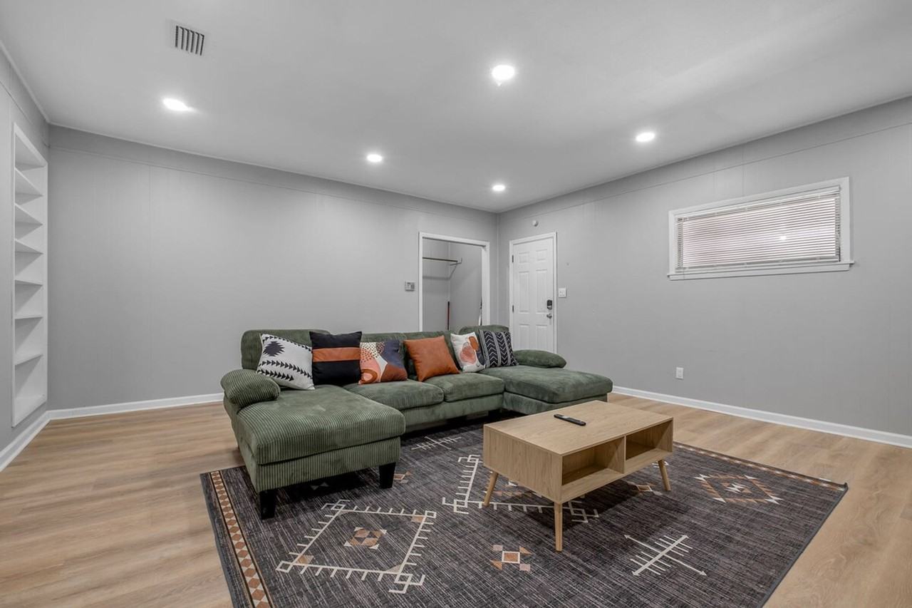 214 Cactus St #1319928P - Photo 2 of 50