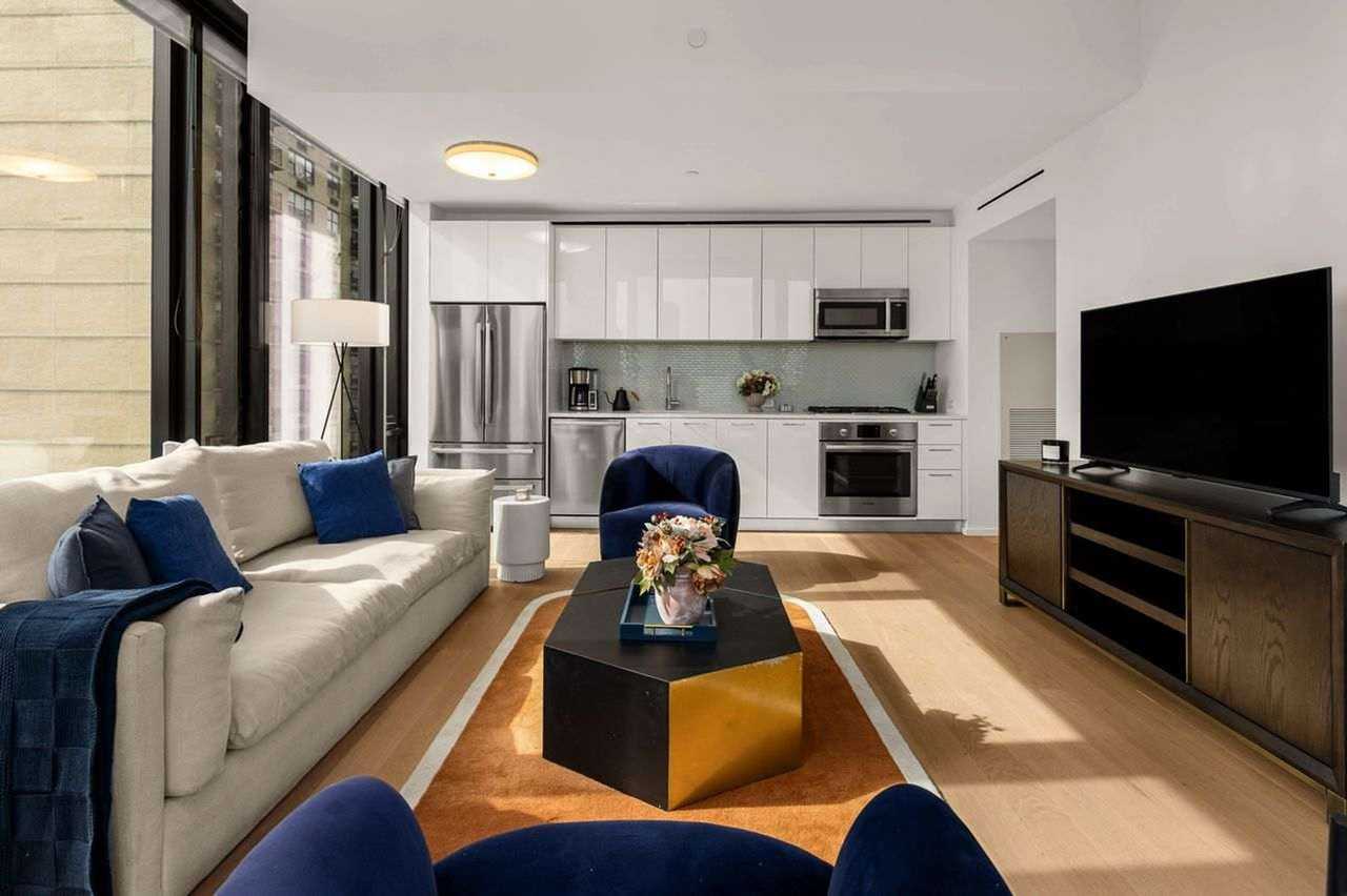 685 1st Ave #1321817P - Photo 3 of 22