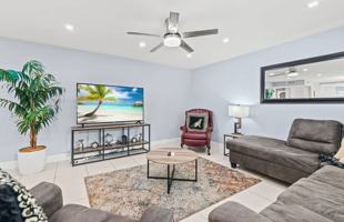 featured image of 2424 Northeast 9th Street