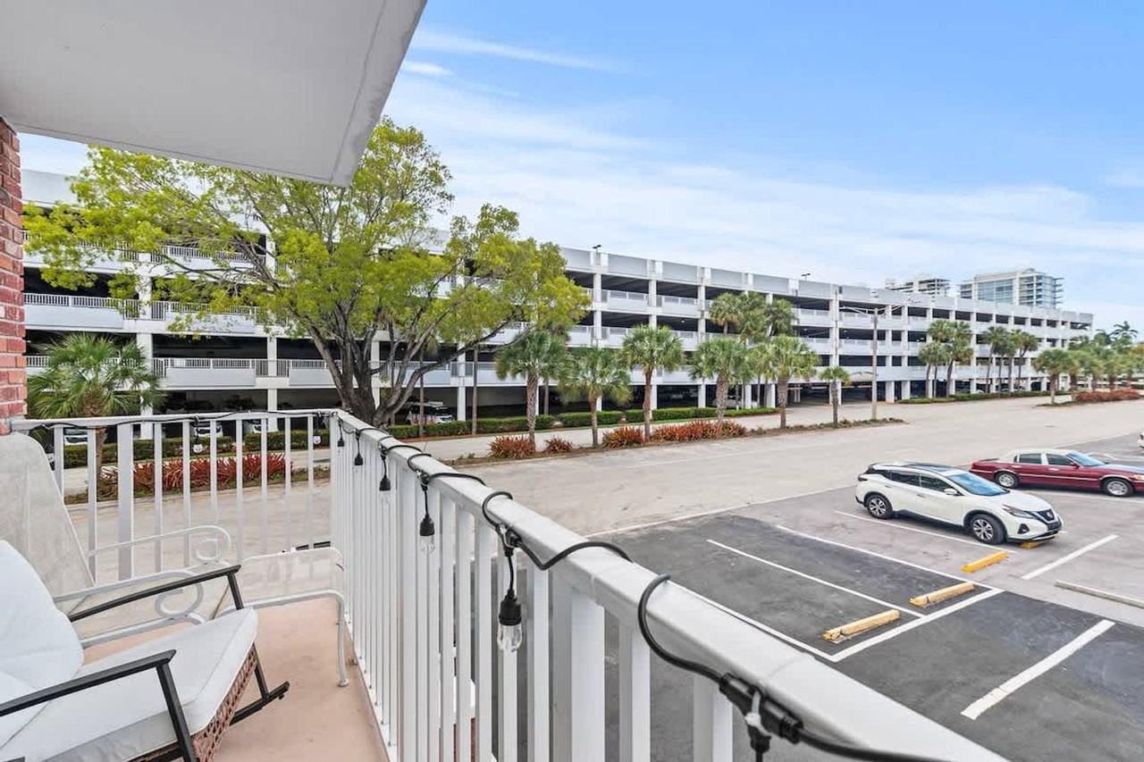 2424 Ne 9th St #1323138P - Photo 7 of 27