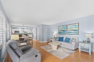 featured image of 8 Northeast 9th Avenue