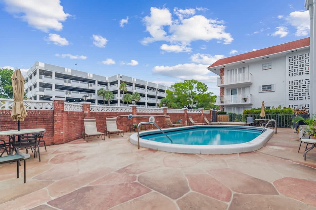 8 Ne 9th St #1323155P - Photo 6 of 30