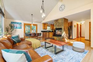 featured image of 16441 Se 42nd Pl