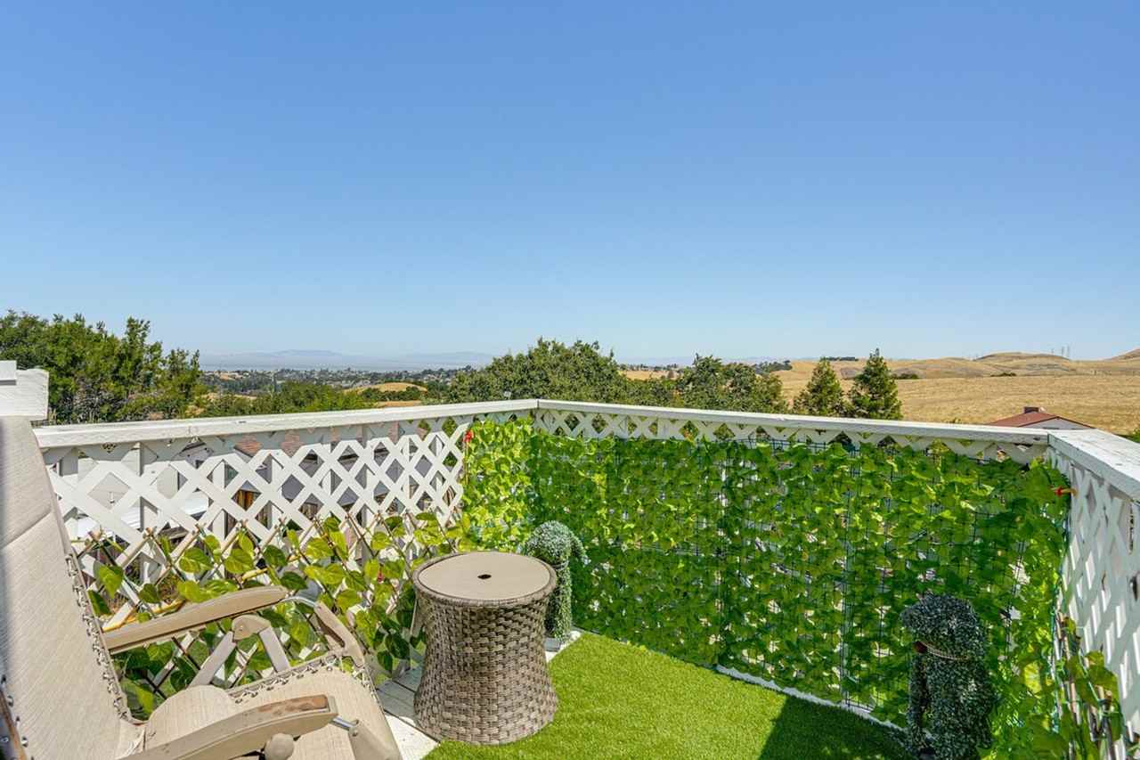 172 Goldenrod Dr #1305039P - Photo 7 of 33